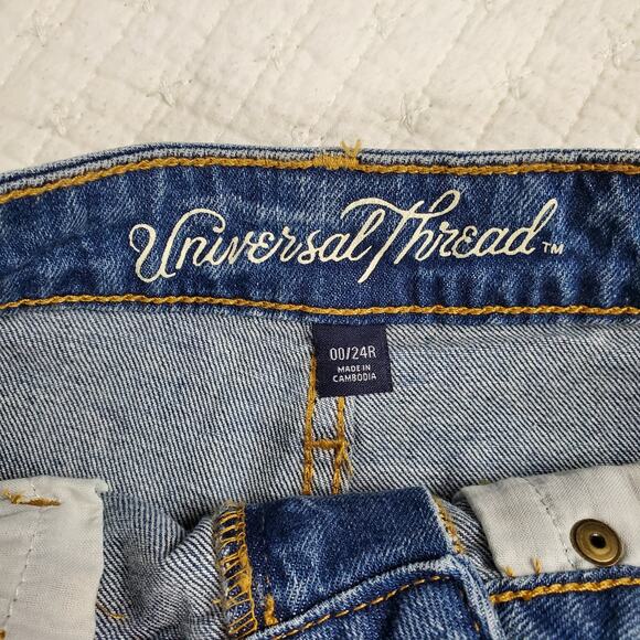 Universal Thread Womens Shorts Cut Off Medium Wash with Whiskering & Raw Hem 00 - Picture 6 of 6